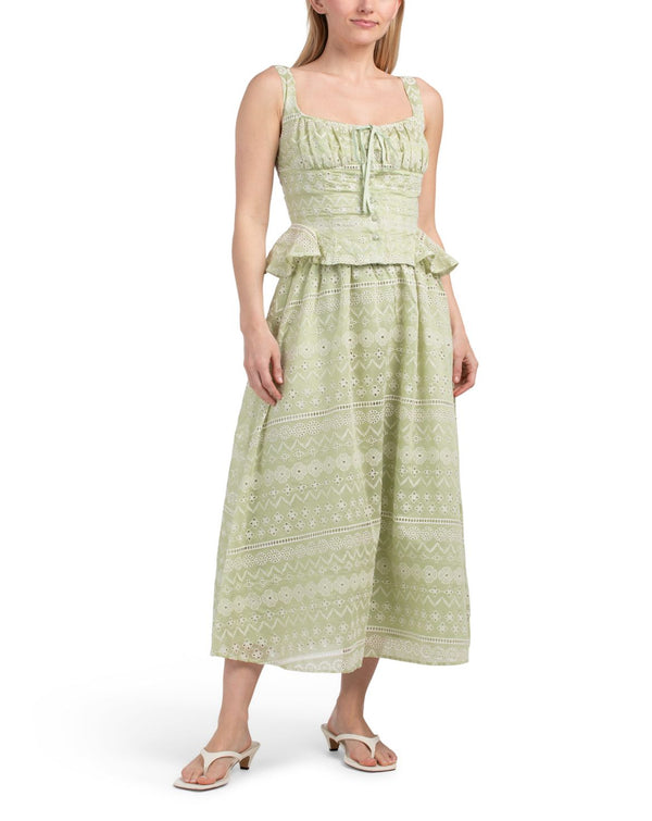 Embroidered set
